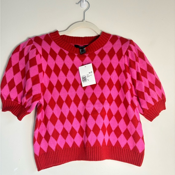 Forever 21 Red and Pink Argyle Puff Sleeve Crewneck Sweater - Picture 3 of 4